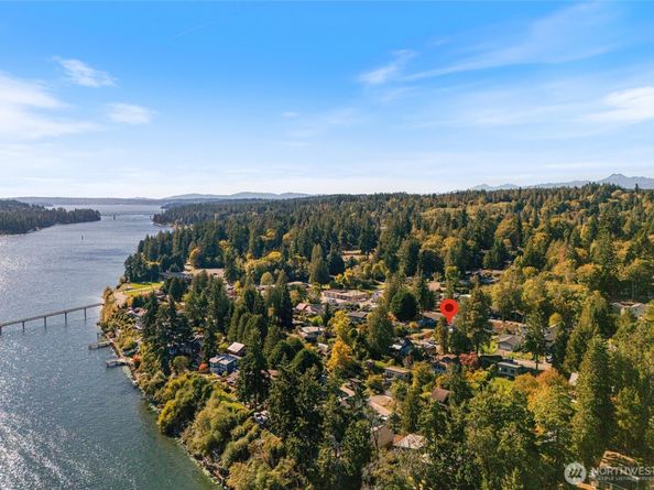 18701 Harris Avenue NE, Suquamish WA 98392