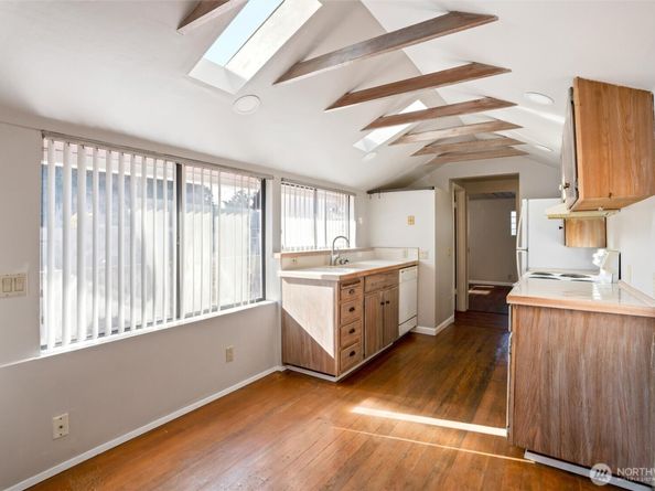 18701 Harris Avenue NE, Suquamish WA 98392