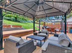 26525 Lake Fenwick Road S, Kent WA 98032