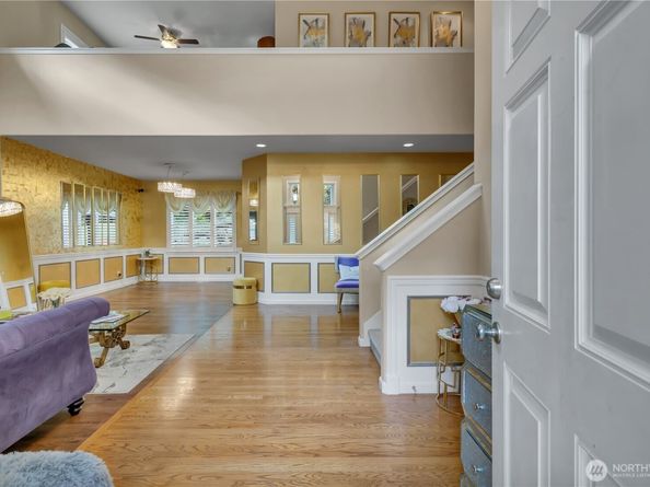 26525 Lake Fenwick Road S, Kent WA 98032