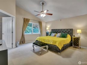 26525 Lake Fenwick Road S, Kent WA 98032