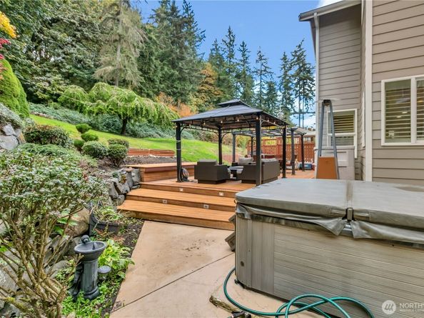 26525 Lake Fenwick Road S, Kent WA 98032