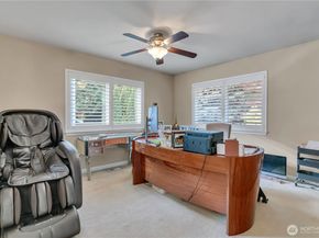 26525 Lake Fenwick Road S, Kent WA 98032