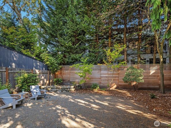 1418 33rd Avenue, Seattle WA 98122