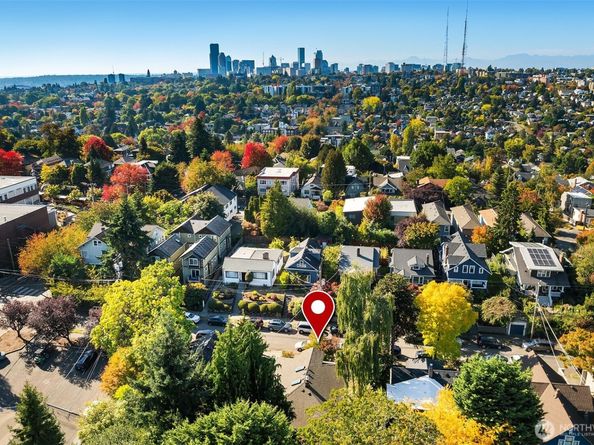 1418 33rd Avenue, Seattle WA 98122