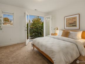 6577 102nd Avenue NE, Kirkland WA 98033