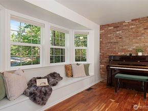 4293 Westgate, Silverdale WA 98383