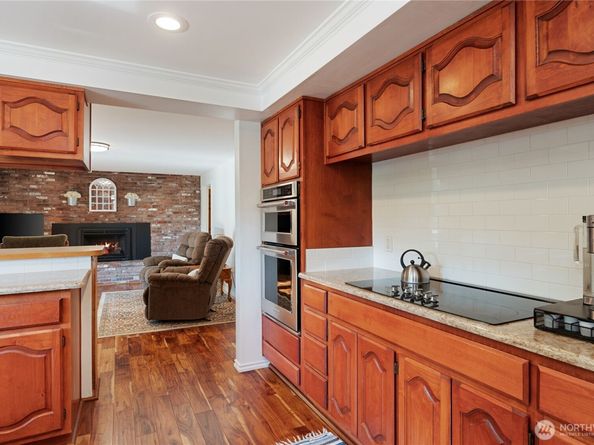 4293 Westgate, Silverdale WA 98383