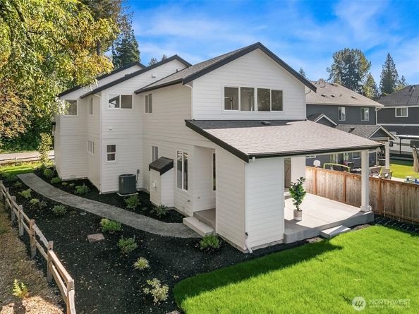 12235 156th Ave SE, Renton WA 98059