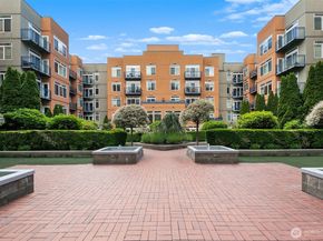 2414 1st Avenue 412, Seattle WA 98121
