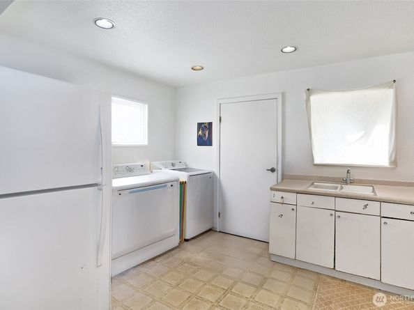 17825 118TH Avenue SE, Renton WA 98058