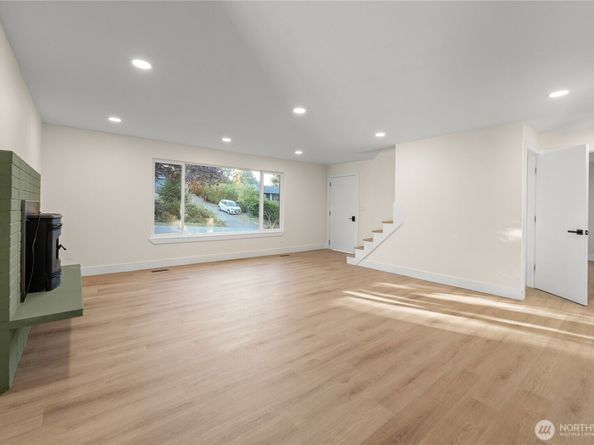 29628 22nd Avenue S, Federal Way WA 98003