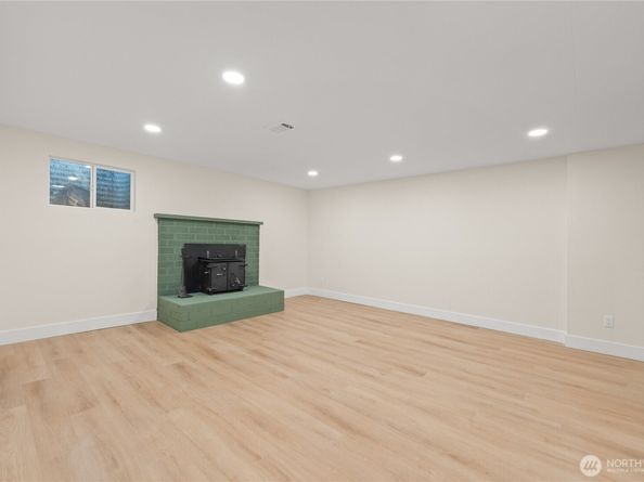 29628 22nd Avenue S, Federal Way WA 98003
