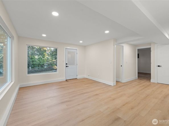 29628 22nd Avenue S, Federal Way WA 98003