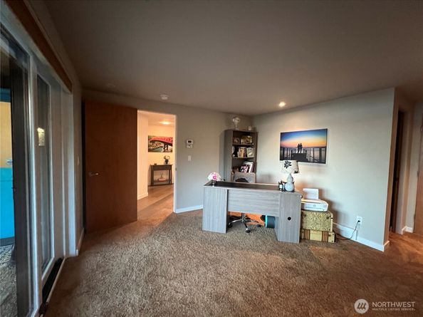 19605 Military Road S, SeaTac WA 98188