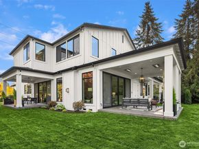 13988 SE 5th Street, Bellevue WA 98005