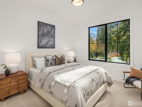 13988 SE 5th Street, Bellevue WA 98005