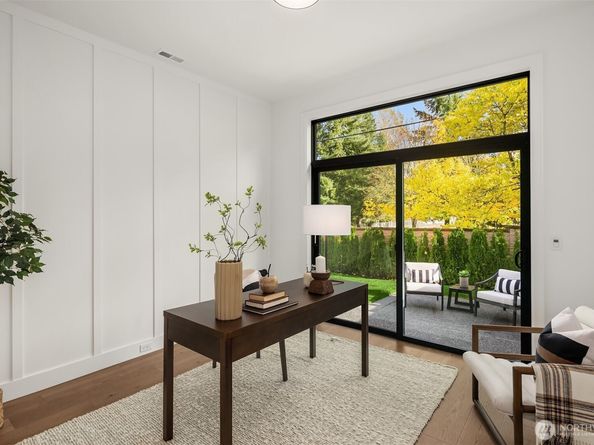 13988 SE 5th Street, Bellevue WA 98005