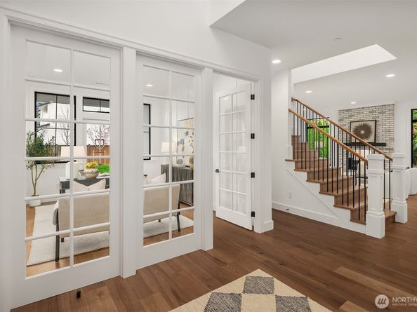 13988 SE 5th Street, Bellevue WA 98005