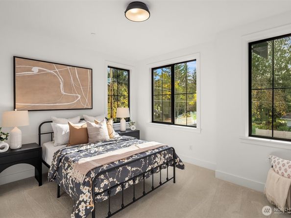 13988 SE 5th Street, Bellevue WA 98005