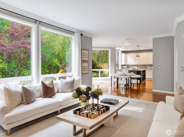 24625 NE 22nd Street, Sammamish WA 98074