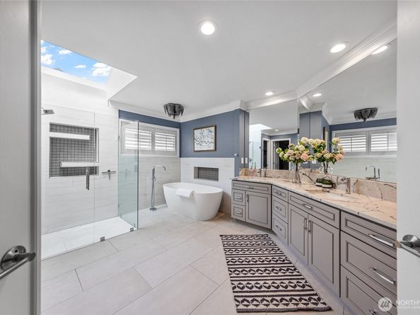 24625 NE 22nd Street, Sammamish WA 98074