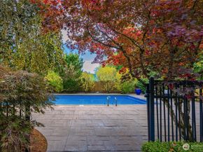 24625 NE 22nd Street, Sammamish WA 98074