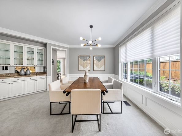 24625 NE 22nd Street, Sammamish WA 98074