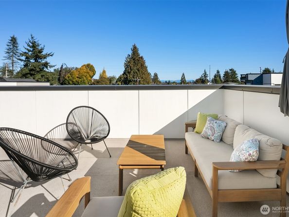 8305 12th Avenue NW C, Seattle WA 98117