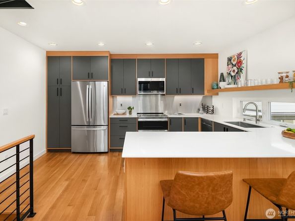 8305 12th Avenue NW C, Seattle WA 98117