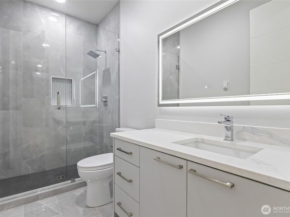 4413 NE 26 Place, Renton WA 98059