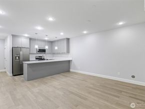 4413 NE 26 Place, Renton WA 98059