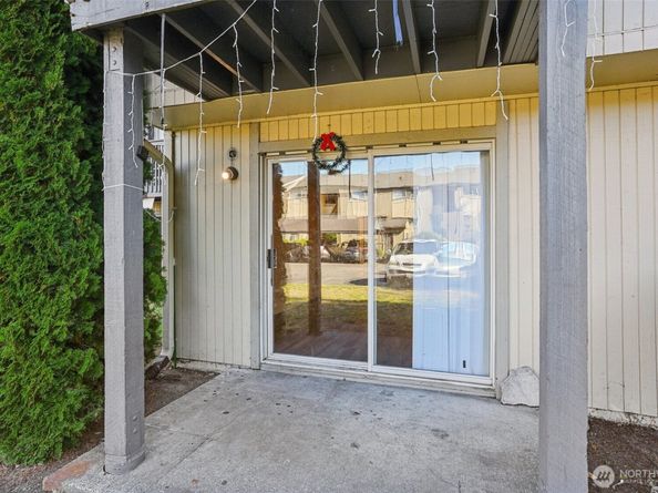 31003 14th Avenue S H8, Federal Way WA 98003