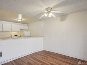 31003 14th Avenue S H8, Federal Way WA 98003