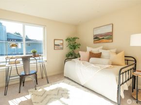 10744 Greenwood Avenue N 302, Seattle WA 98133