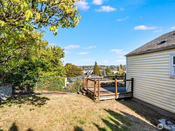 2517 23rd Avenue S, Seattle WA 98144