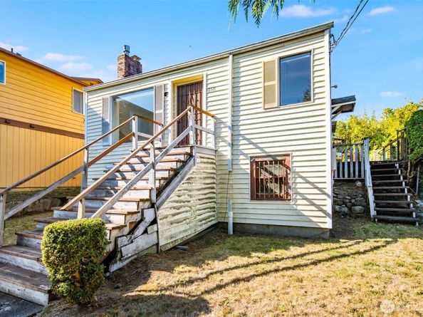 2517 23rd Avenue S, Seattle WA 98144