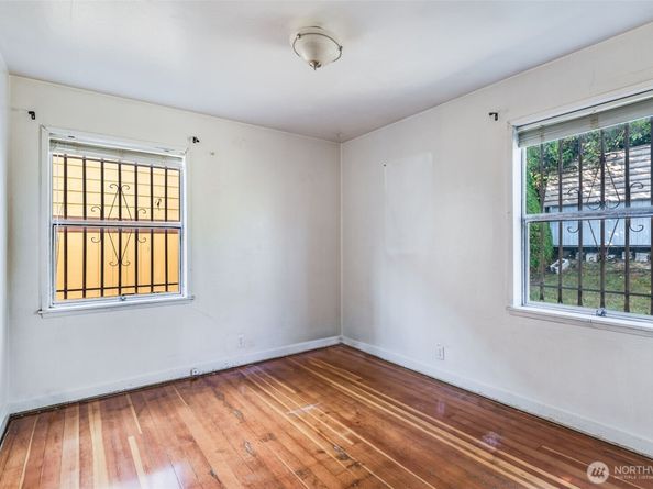 2517 23rd Avenue S, Seattle WA 98144