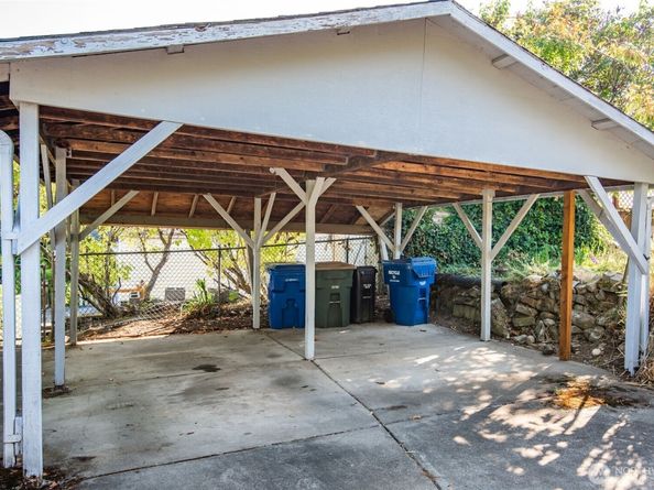 2517 23rd Avenue S, Seattle WA 98144