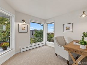 221 8th Avenue W, Kirkland WA 98033