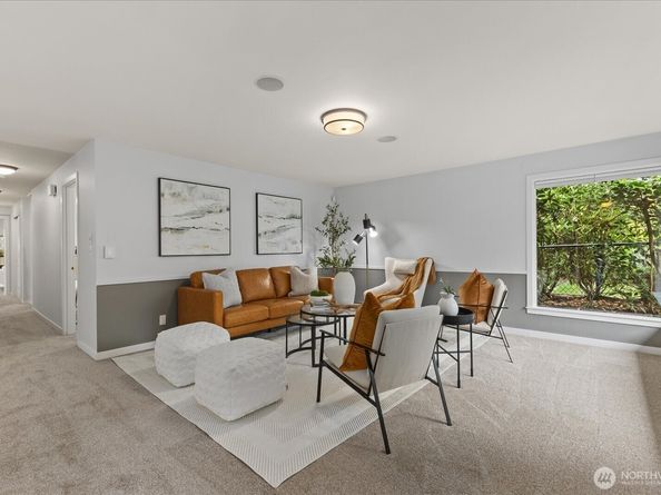 221 8th Avenue W, Kirkland WA 98033