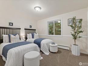 221 8th Avenue W, Kirkland WA 98033