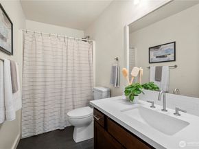 13827 Macadam Road S, Tukwila WA 98168