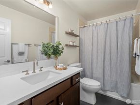 13827 Macadam Road S, Tukwila WA 98168