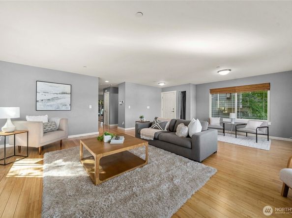 13827 Macadam Road S, Tukwila WA 98168