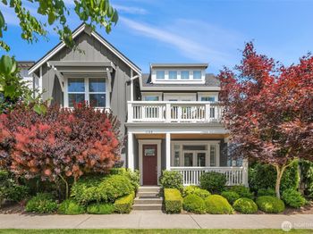 1136 Pine Crest Circle NE