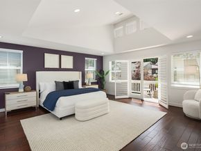 1136 Pine Crest Circle NE, Issaquah WA 98029