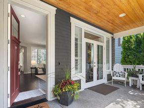 1136 Pine Crest Circle NE, Issaquah WA 98029