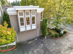 608 Bellevue Way SE F1, Bellevue WA 98004
