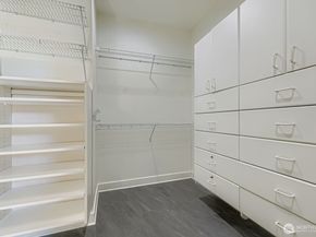 608 Bellevue Way SE F1, Bellevue WA 98004